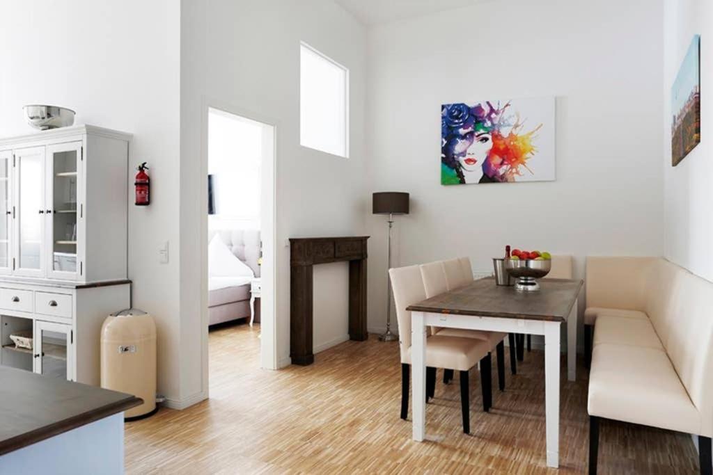 Sc 06 By Rockchair Apartments L Superhost Status L 4 Bedrooms Boxspringbeds 2 Bathrooms Balcony Elevator - Cozy Family & Business Flair Welcomes You! Berlin Bagian luar foto