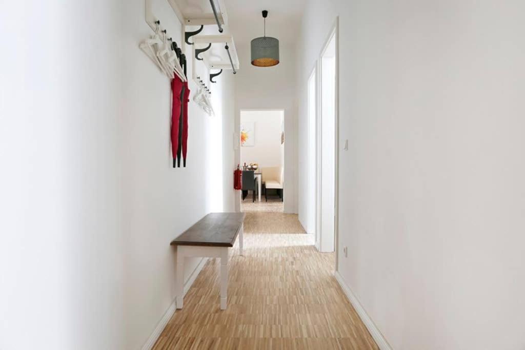 Sc 06 By Rockchair Apartments L Superhost Status L 4 Bedrooms Boxspringbeds 2 Bathrooms Balcony Elevator - Cozy Family & Business Flair Welcomes You! Berlin Bagian luar foto