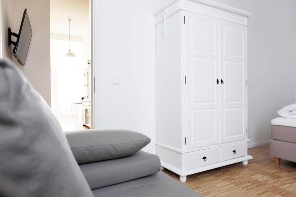 Sc 06 By Rockchair Apartments L Superhost Status L 4 Bedrooms Boxspringbeds 2 Bathrooms Balcony Elevator - Cozy Family & Business Flair Welcomes You! Berlin Bagian luar foto