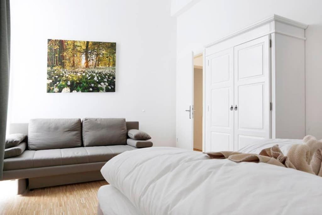 Sc 06 By Rockchair Apartments L Superhost Status L 4 Bedrooms Boxspringbeds 2 Bathrooms Balcony Elevator - Cozy Family & Business Flair Welcomes You! Berlin Bagian luar foto